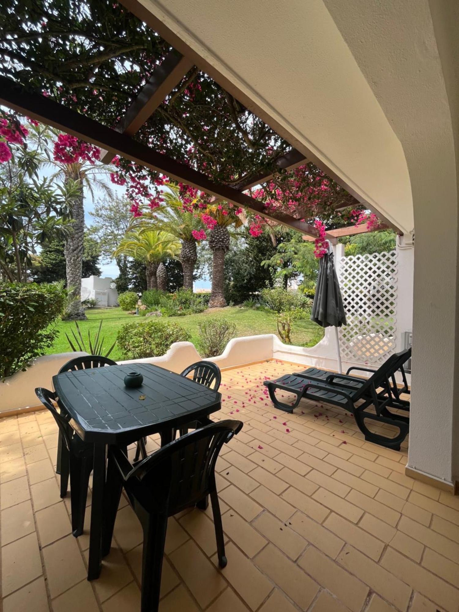 Apartamento Beautiful With Terrace & Garden